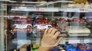 « C’est exceptionnel » : pourquoi la tomate cerise française domine sa concurrente marocaine